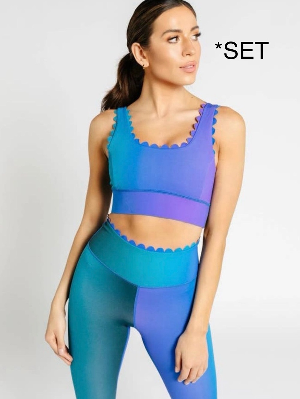 IVL Scallop Edge Ombre Night Glow Blue-Purple Sports Bra & Legging Set size 4/6